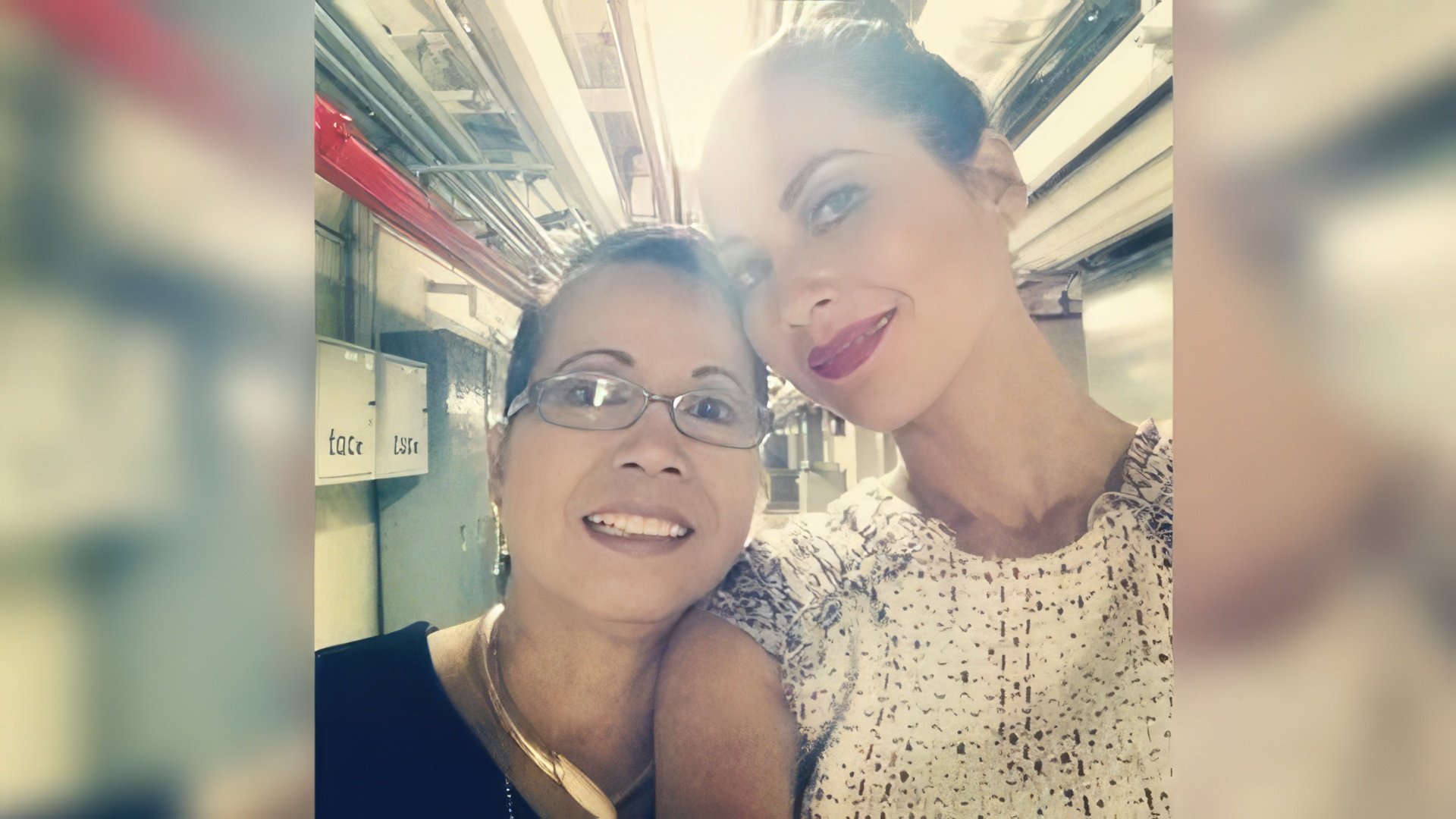 Olivia Munn with her mom