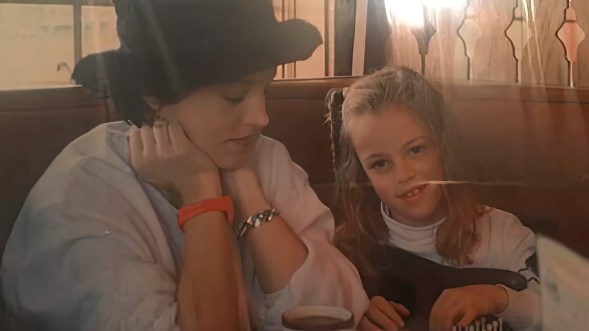 Riley Keough in childhood with her mother