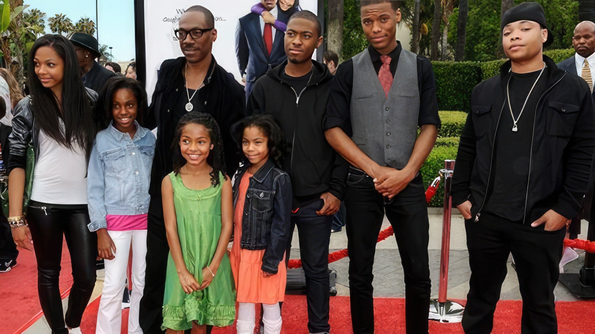 Eddie Murphy with his children