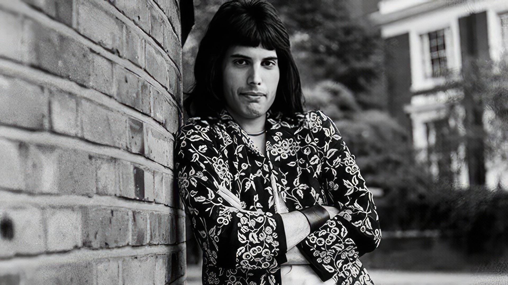 Freddie Mercury in young age