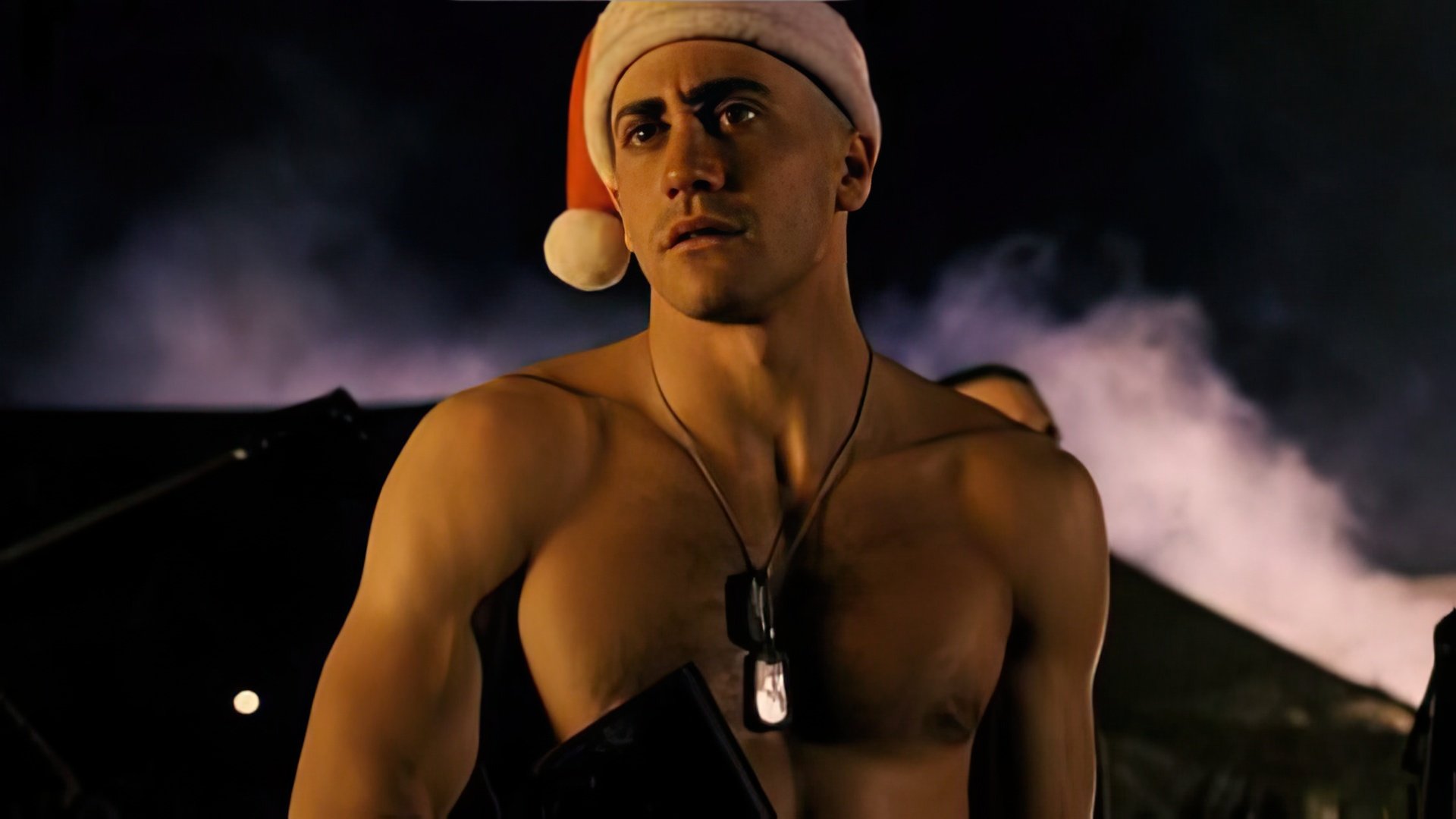 In the Film «Jarhead», Gyllenhaal Charmed Women by His Naked Chest