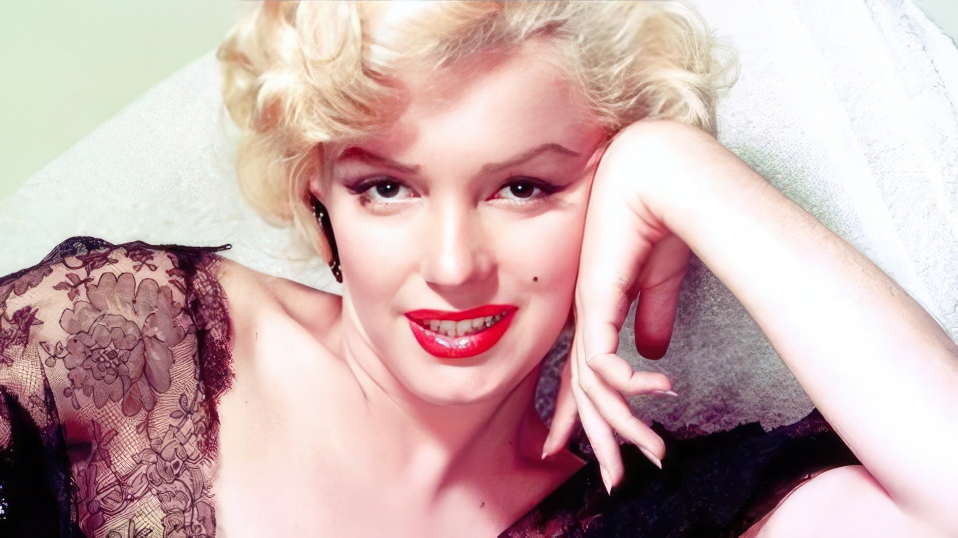 In the photo: Marilyn Monroe