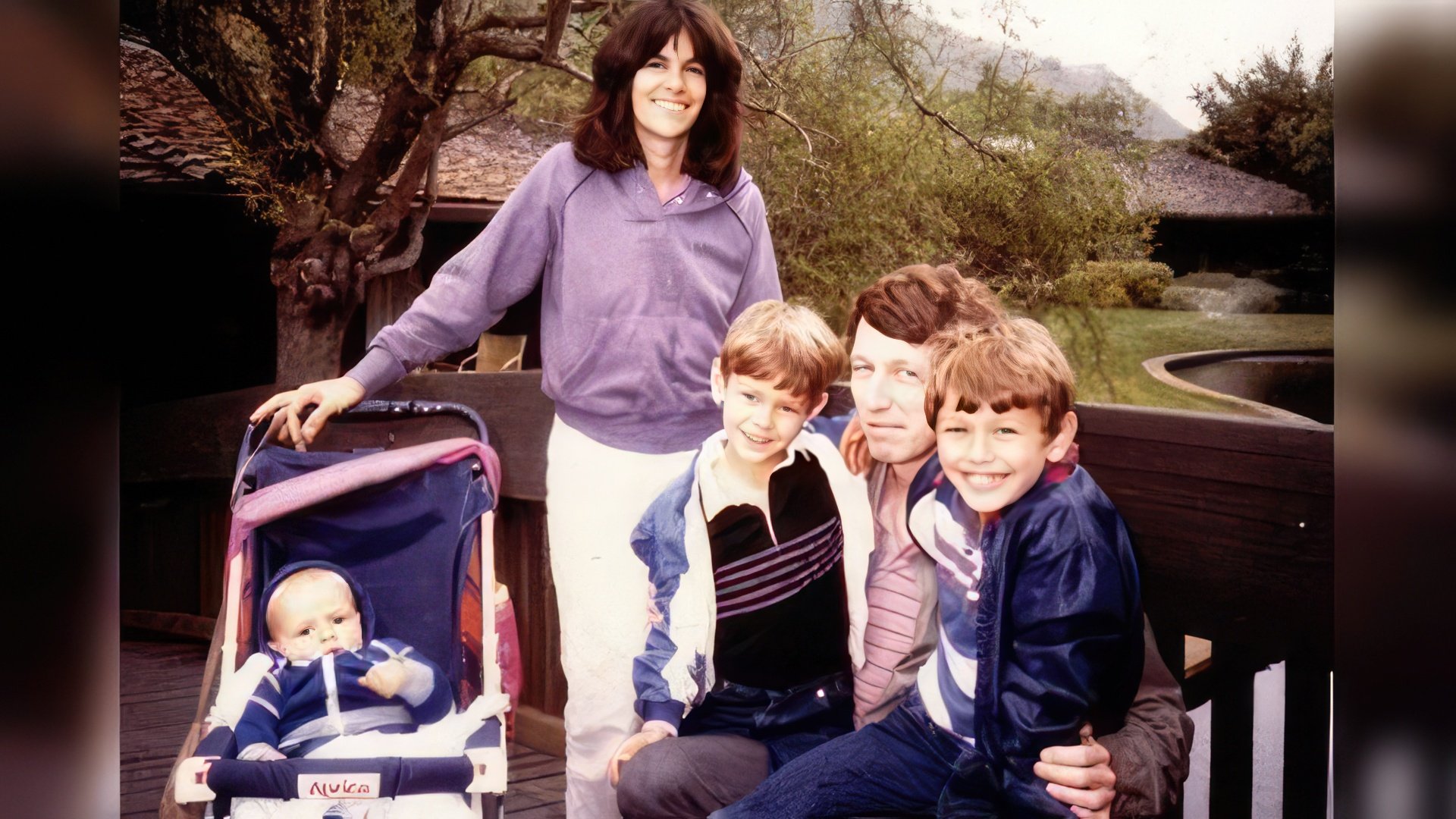 James Franco with his parents and brothers