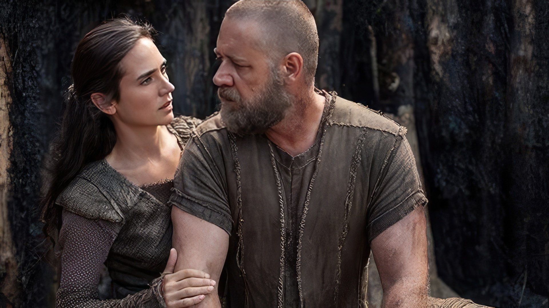 Russell Crowe with Jennifer Connelly in the film «Noah»