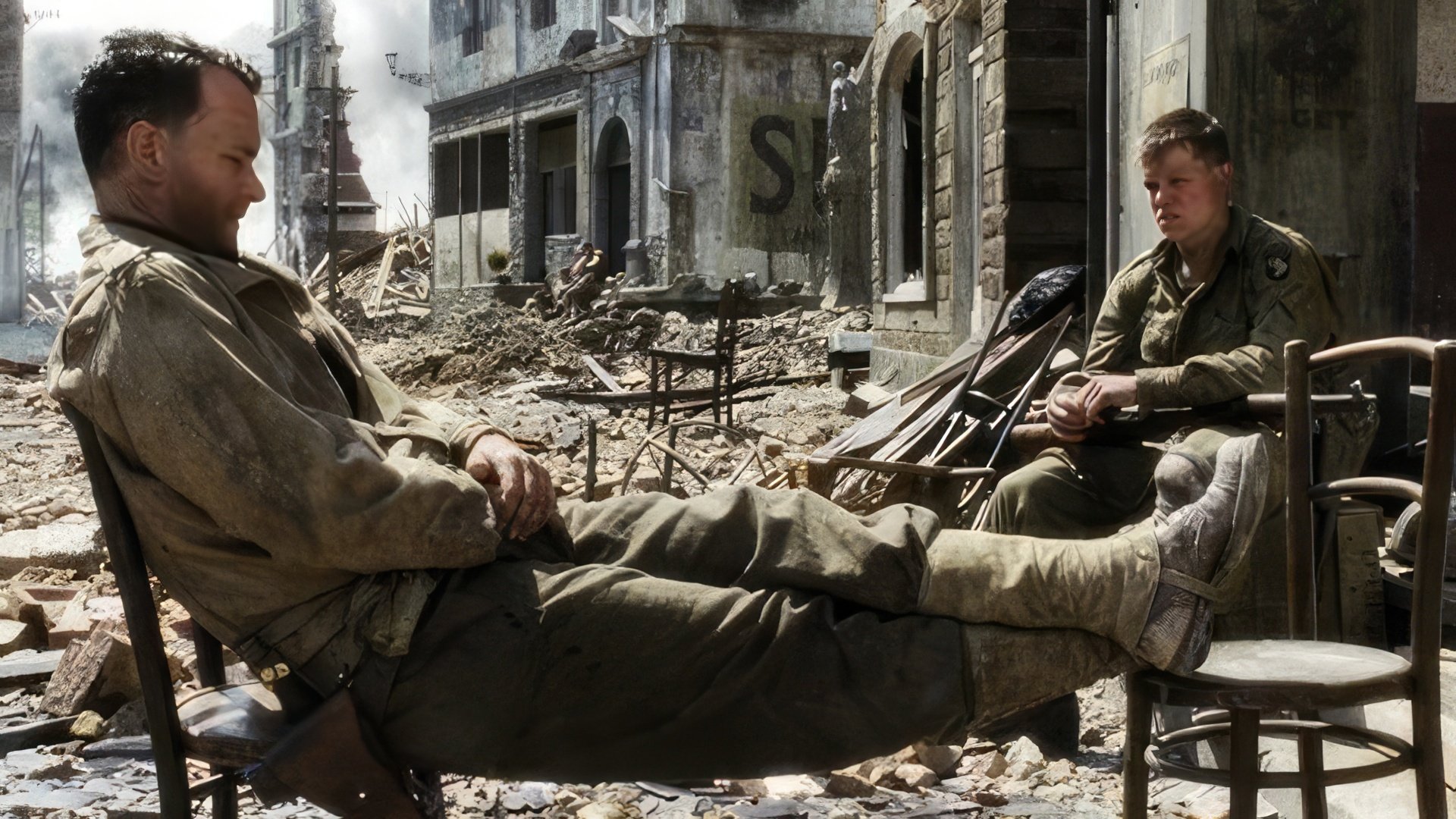 Tom Hanks and Matt Damon in «Saving Private Ryan»