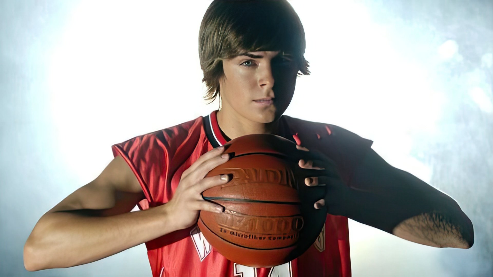 Zac Efron is a basketball star