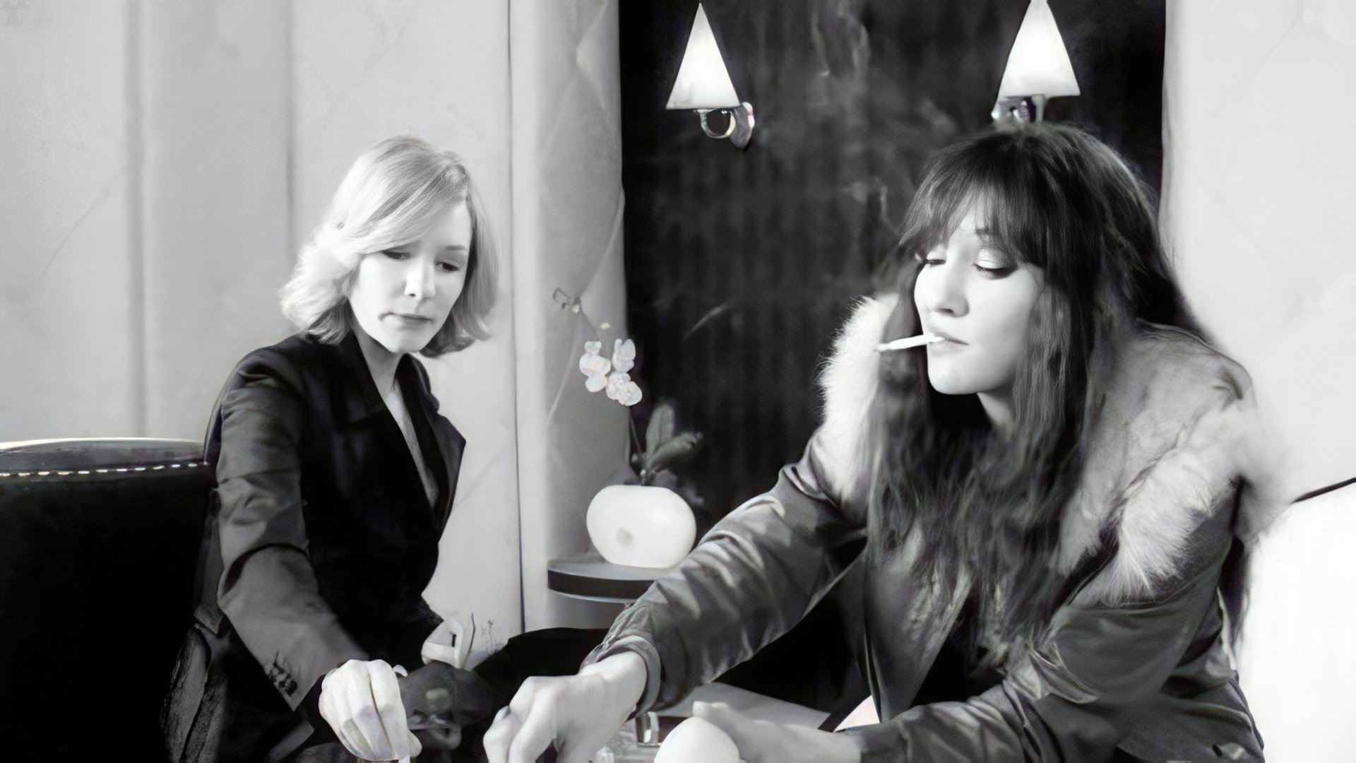 « Coffee and Cigarettes»: Cate and her fictional cousin Shelly