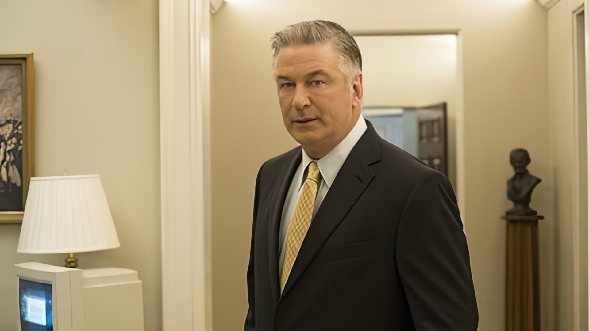 Alec Baldwin in The Looming Tower