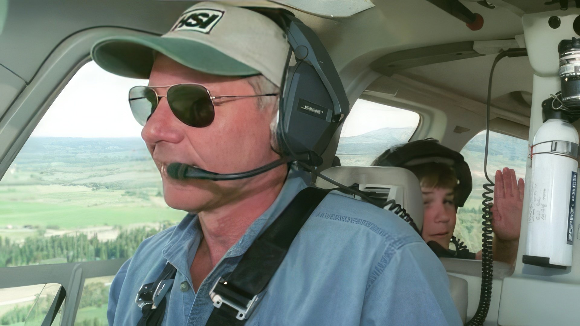In the photo: Harrison Ford and Cody Clawson saved by him