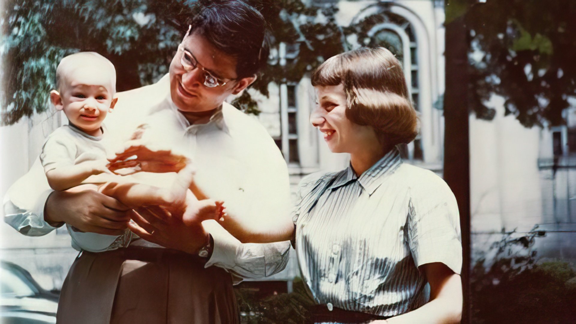 Little Steven with his parents