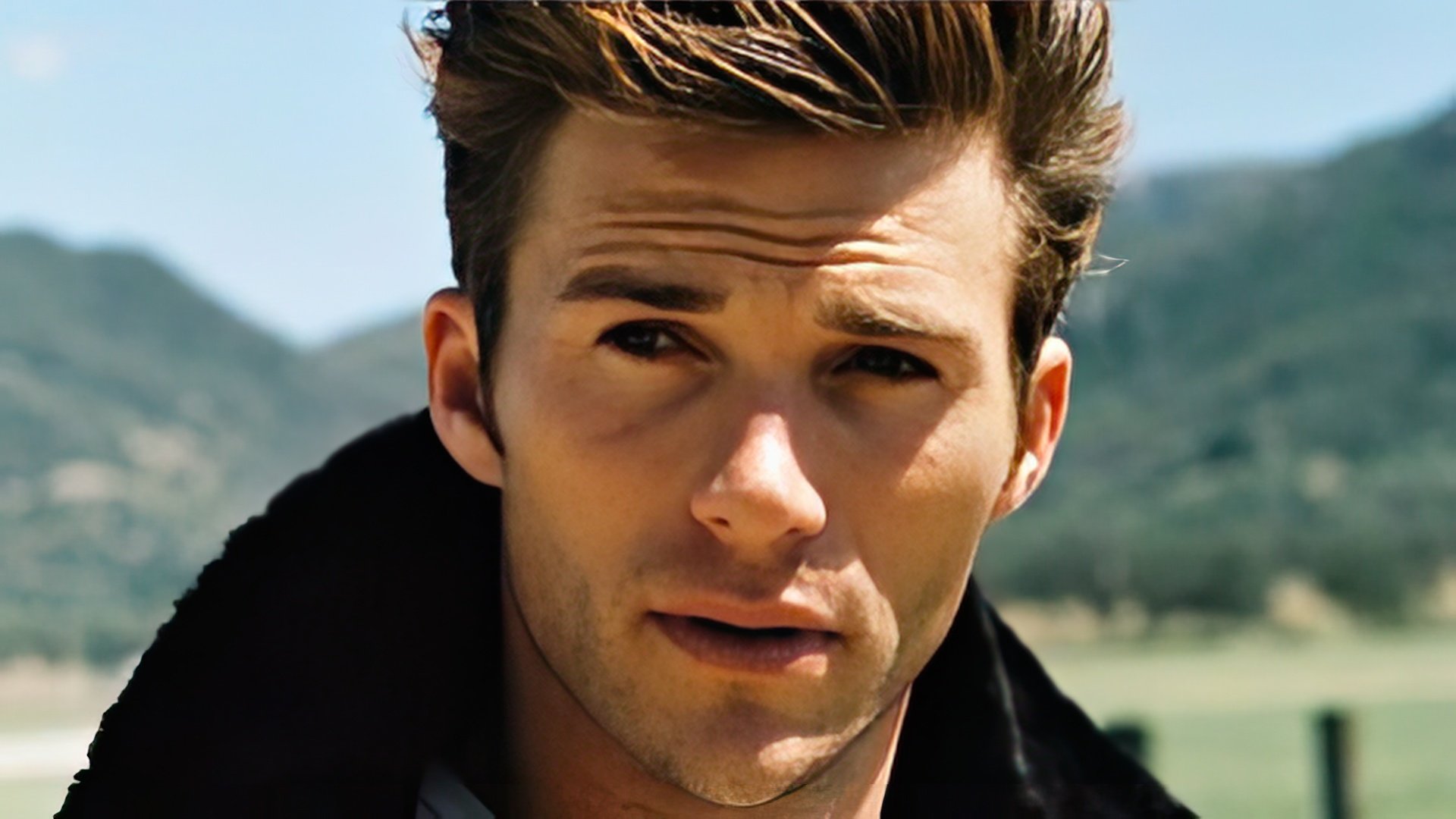 On the photo: actor Scott Eastwood