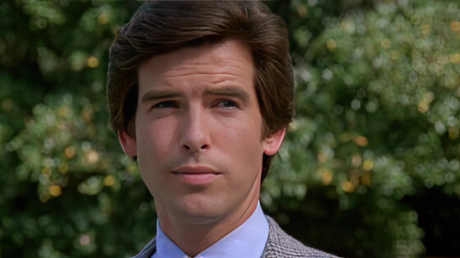 Pierce Brosnan in Remington Steele