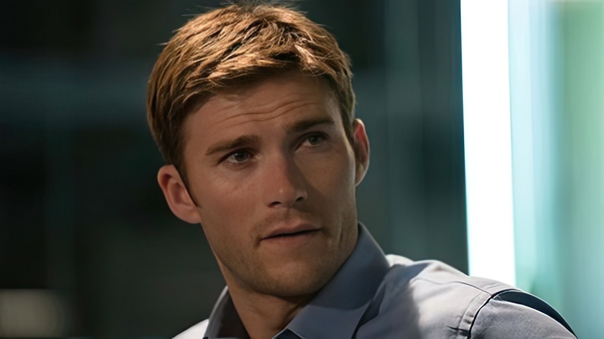 Scott Eastwood in Snowden