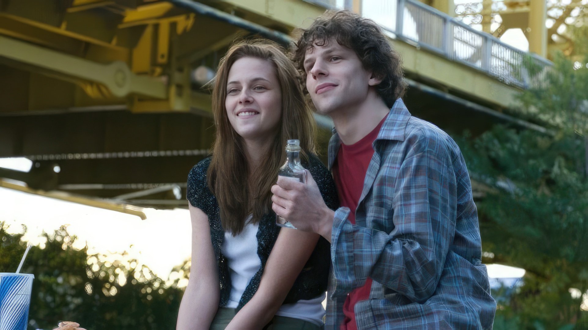 A scene from the movie 'Adventureland'