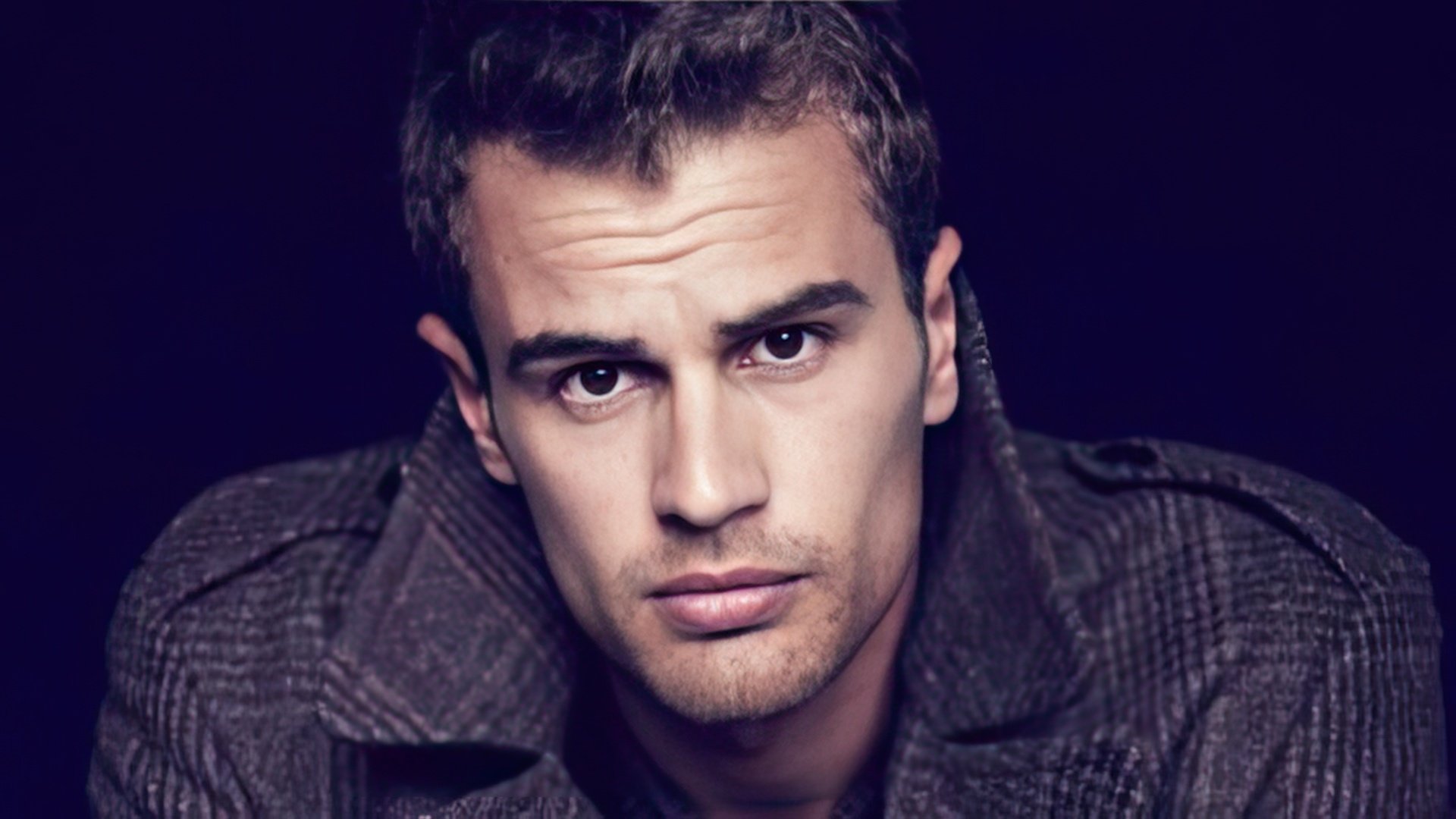 Theo James