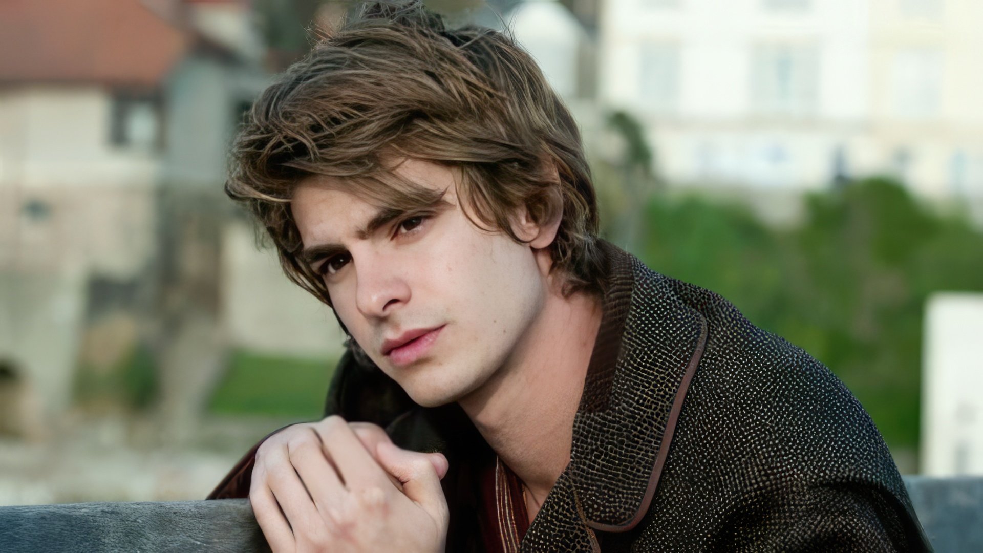 Andrew Garfield in the melodrama Never Let Me Go