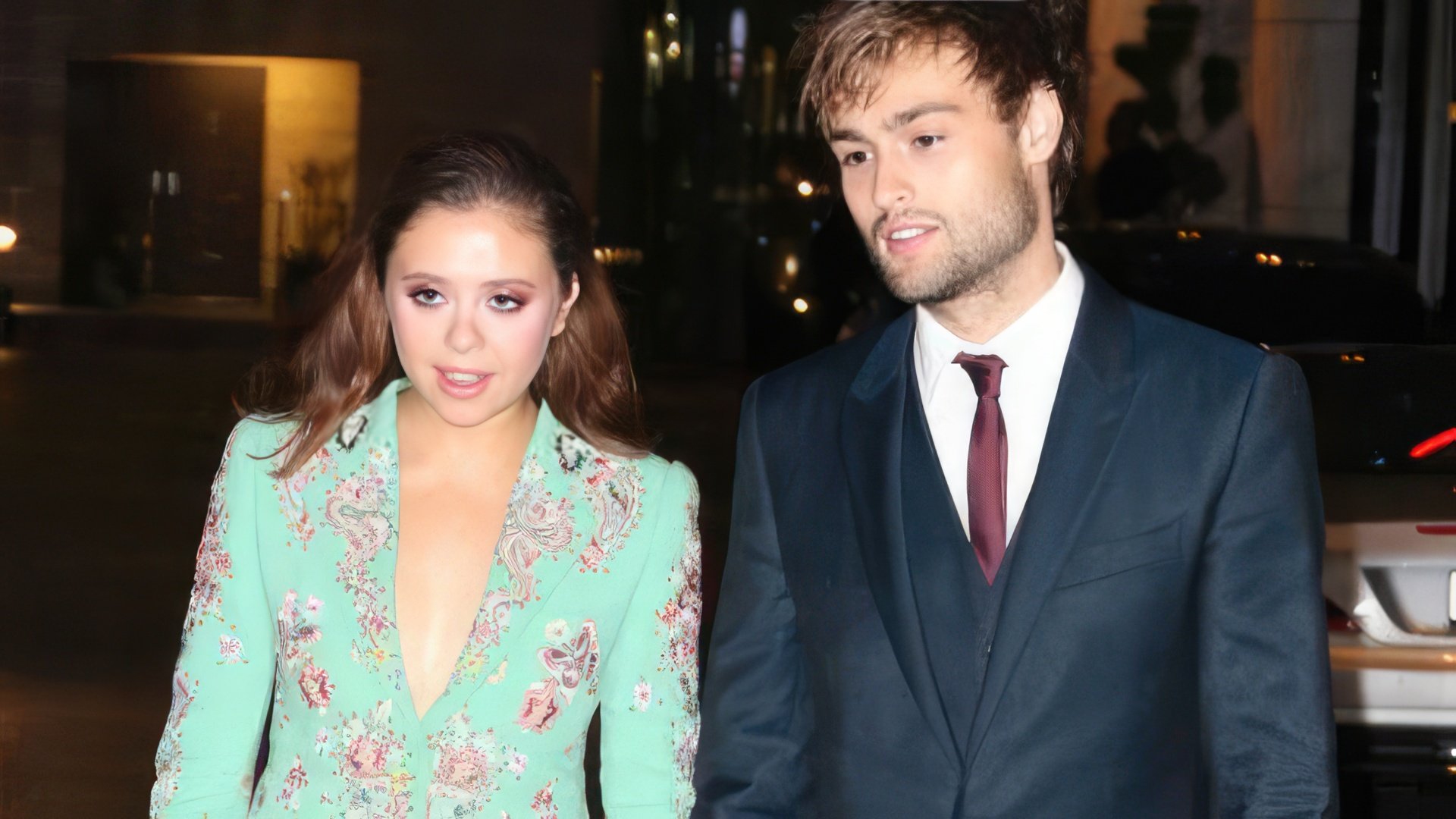 In 2016 Douglas Booth started to date Bel Powley