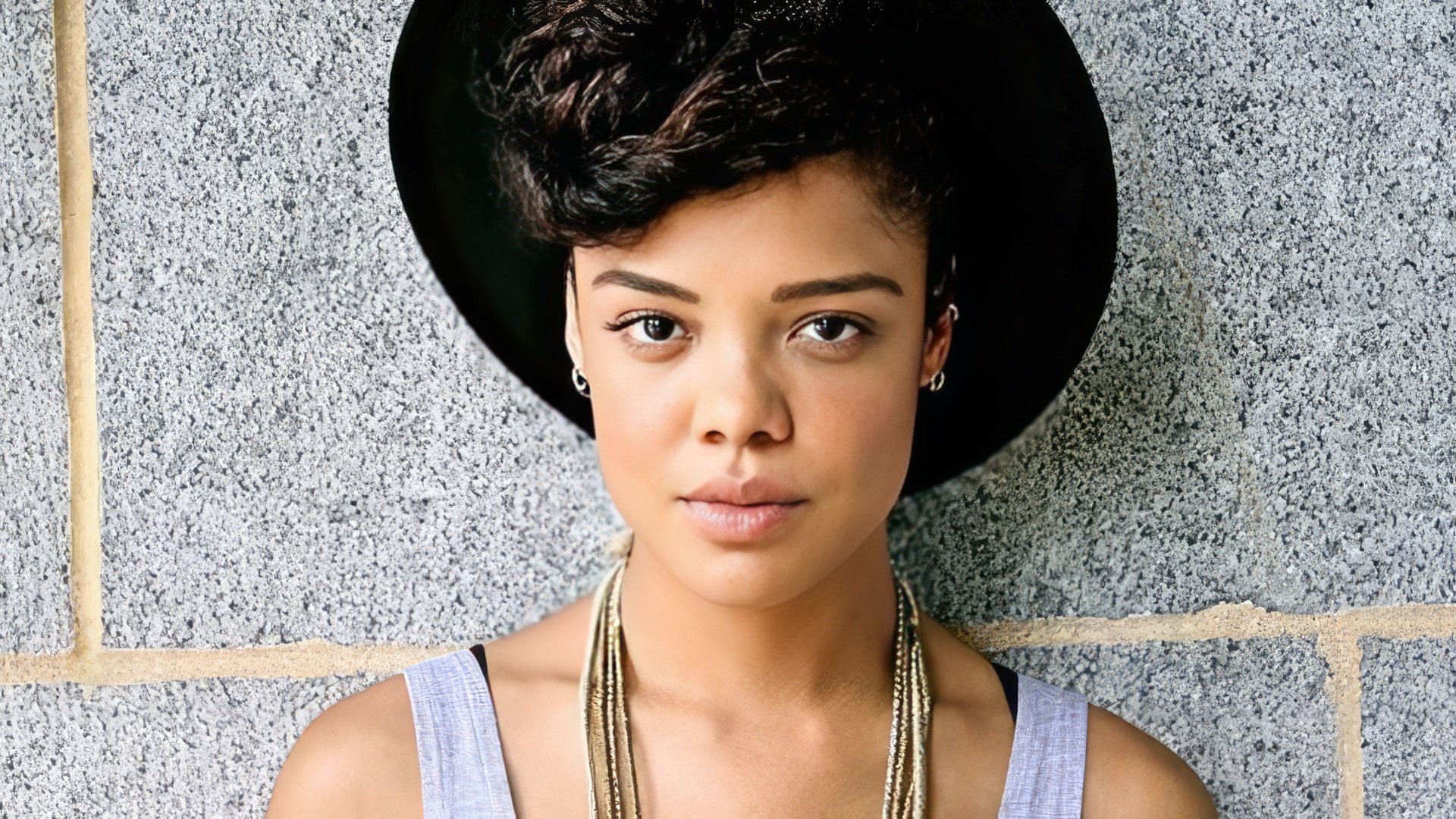 By nationality, Tessa Thompson is an American with Afro-Panamanian, European and Mexican roots