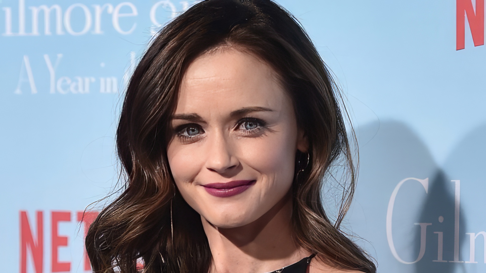 Alexis Bledel Biography Child Age Husband Net Worth Photos As A 