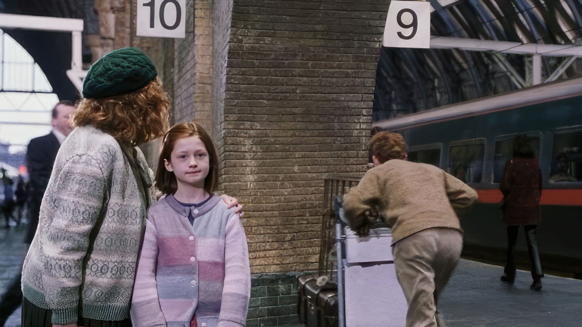 Bonnie Wright in Harry Potter and the Sorcerer's Stone