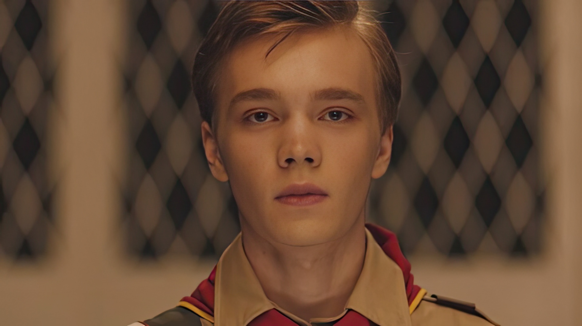Charlie Plummer in the movie 'The Clovehitch Killer'