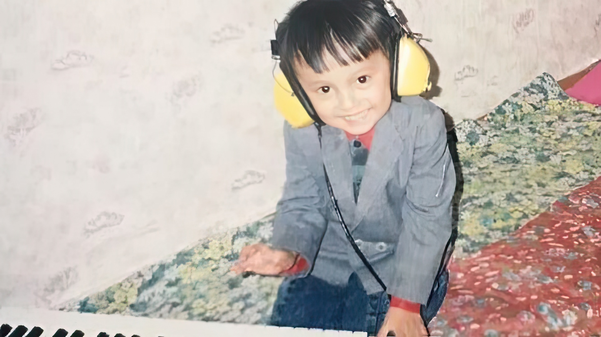 Dimash Kudaibergenov in childhood