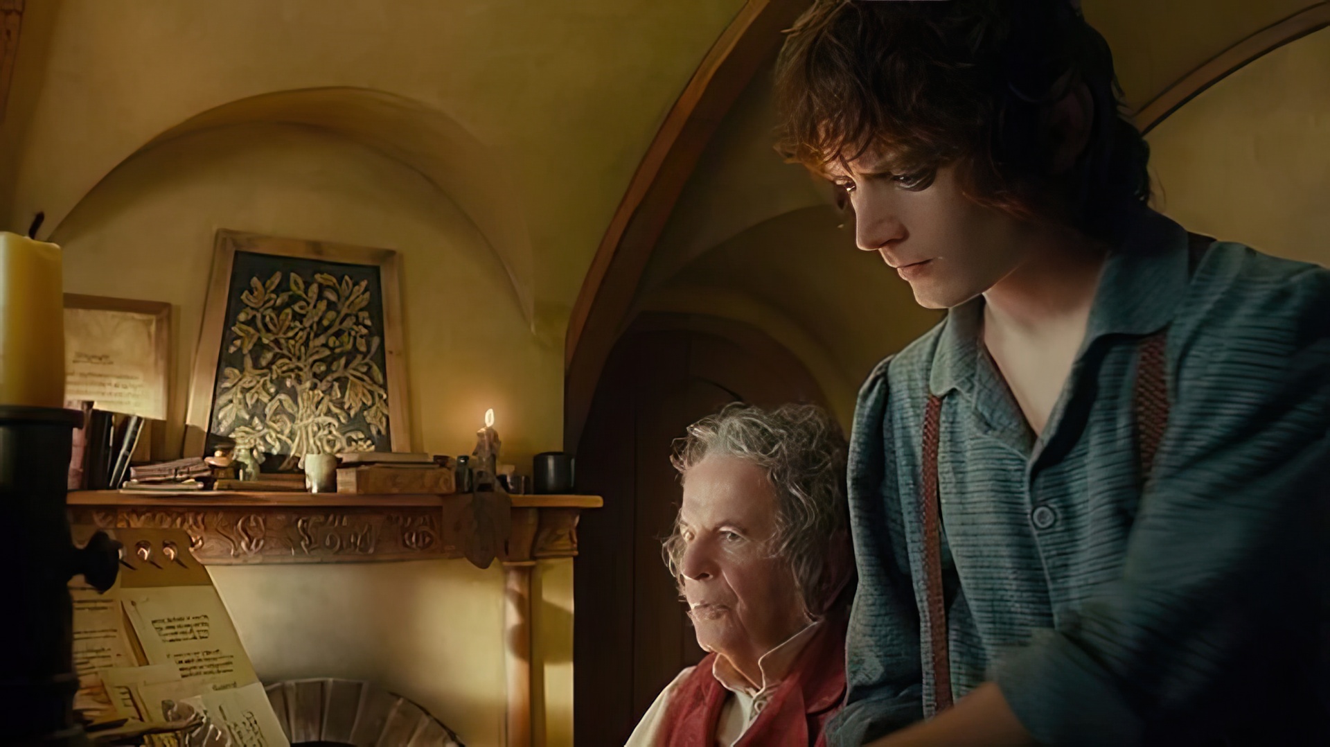 Ian Holm and Elijah Wood in 'The Hobbit: An Unexpected Journey'