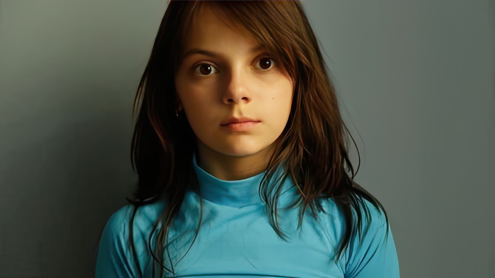 Young and perspective actress Dafne Keen