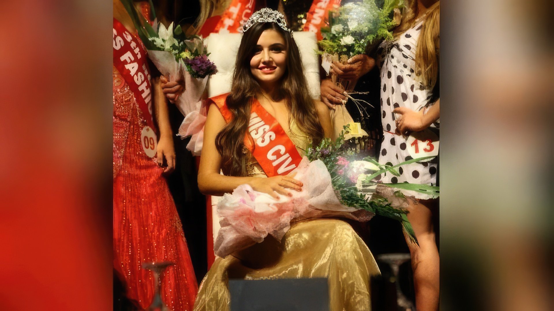 Hande Erçel at the beauty contest