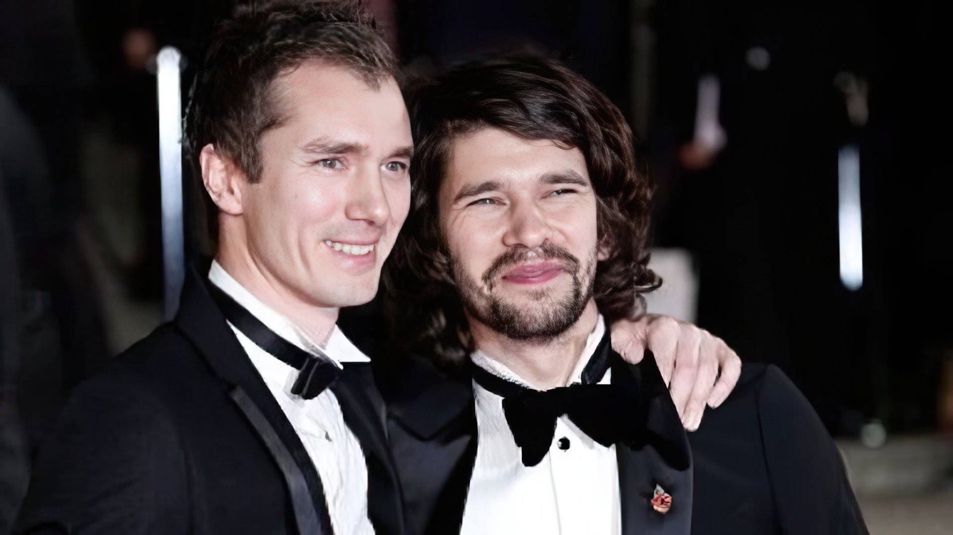 Ben Whishaw has a twin brother, but they don’t look alike