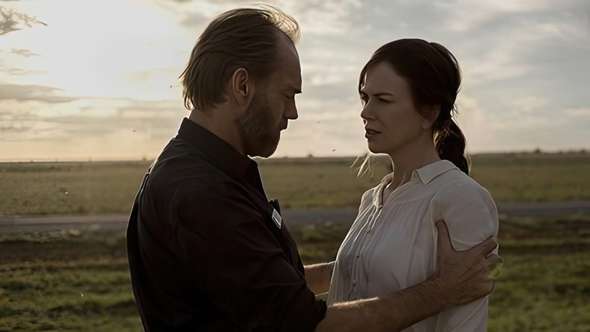 Hugo Weaving and Nicole Kidman in the film 