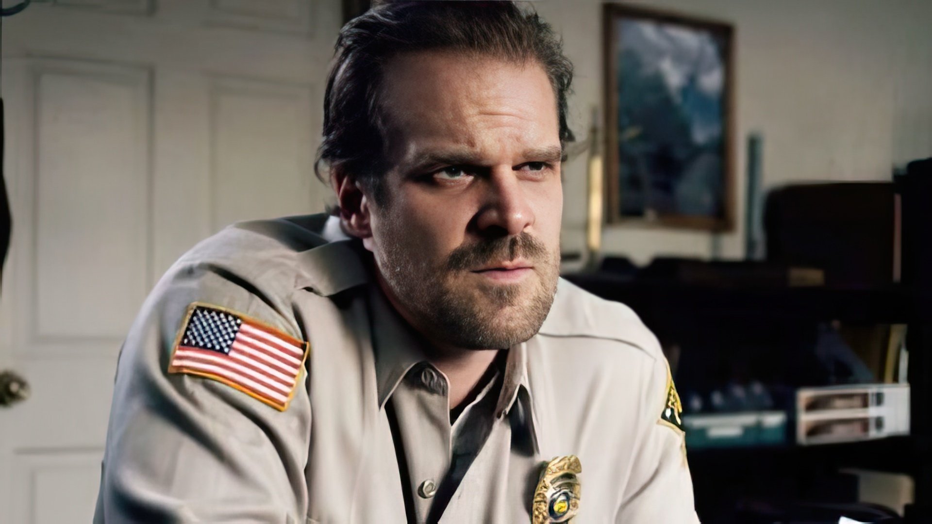 David Harbour as a Policeman, Hopper