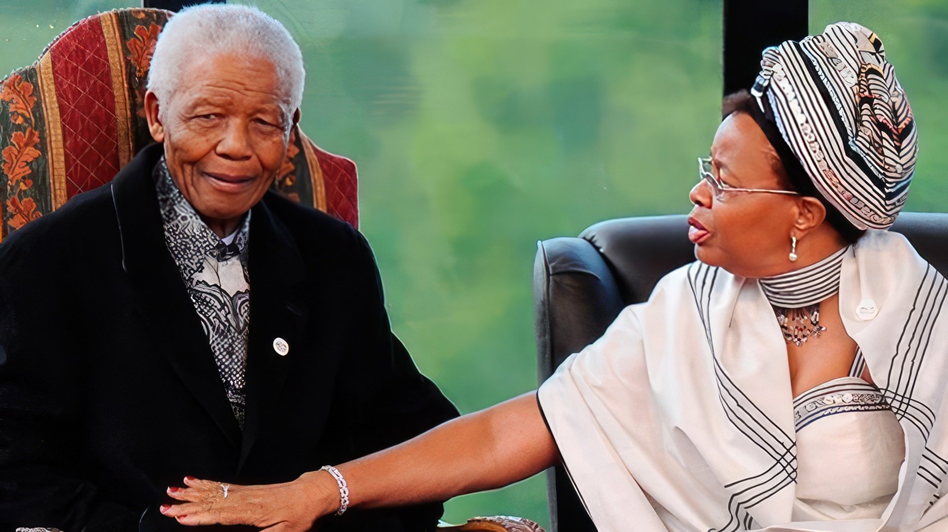 Nelson Mandela with his wife