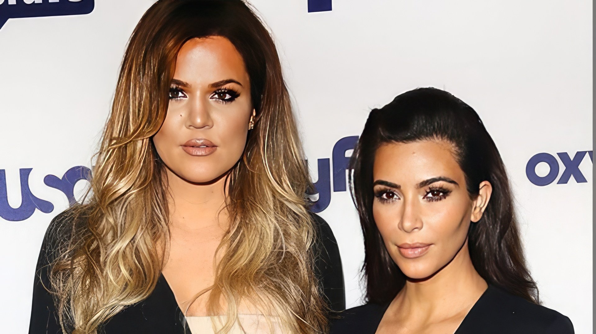 Khloé Kardashian with her sister Kim Kardashian