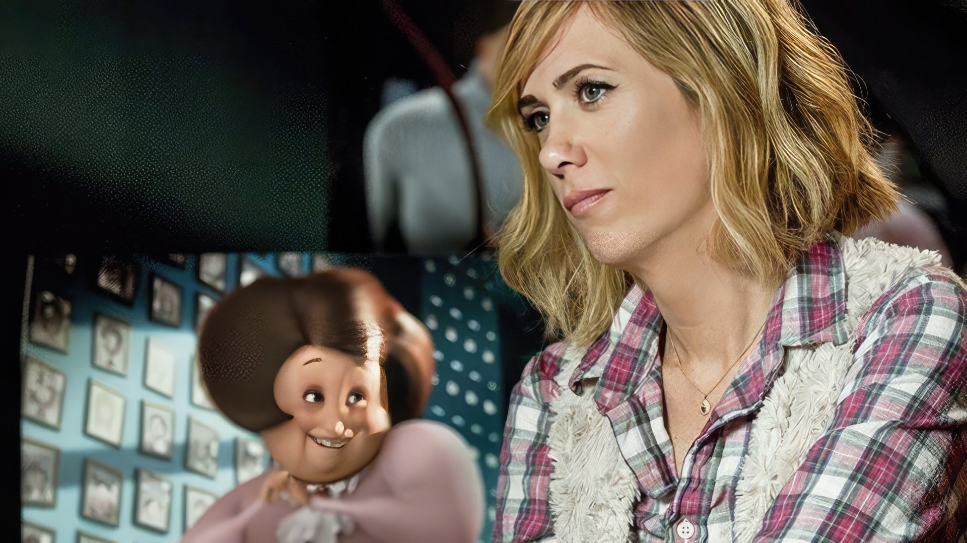 Kristen Wiig Voiced Miss Hattie in the Cartoon Despicable Me