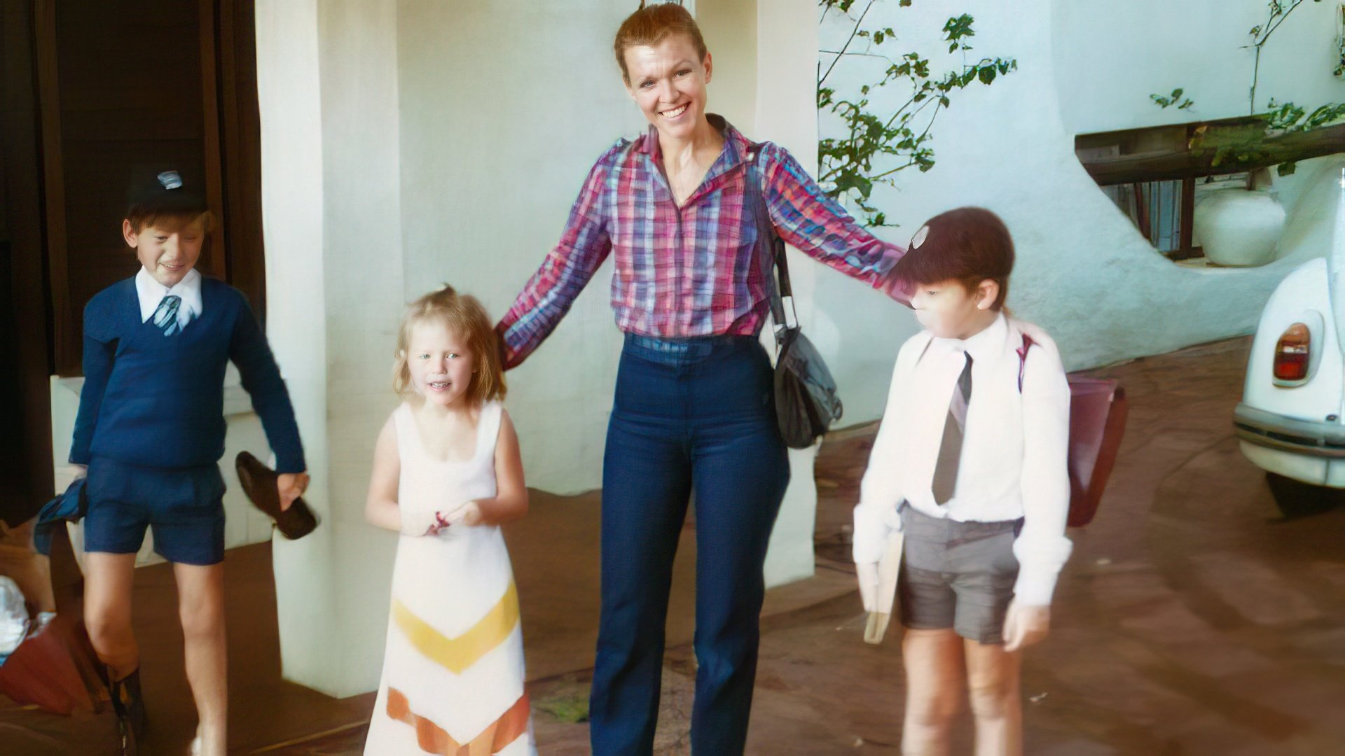 Little Elon (on the right) with his mother, brother and sister