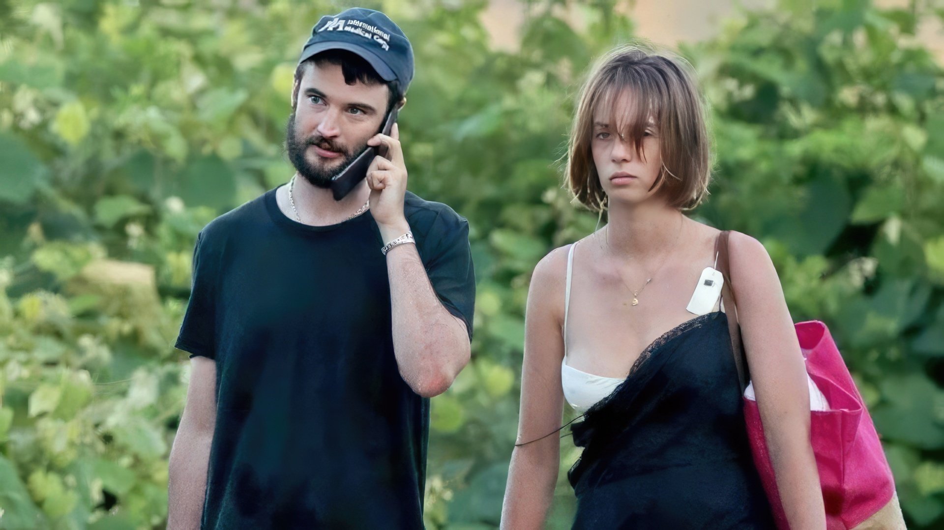 Maya Hawke and Tom Sturridge