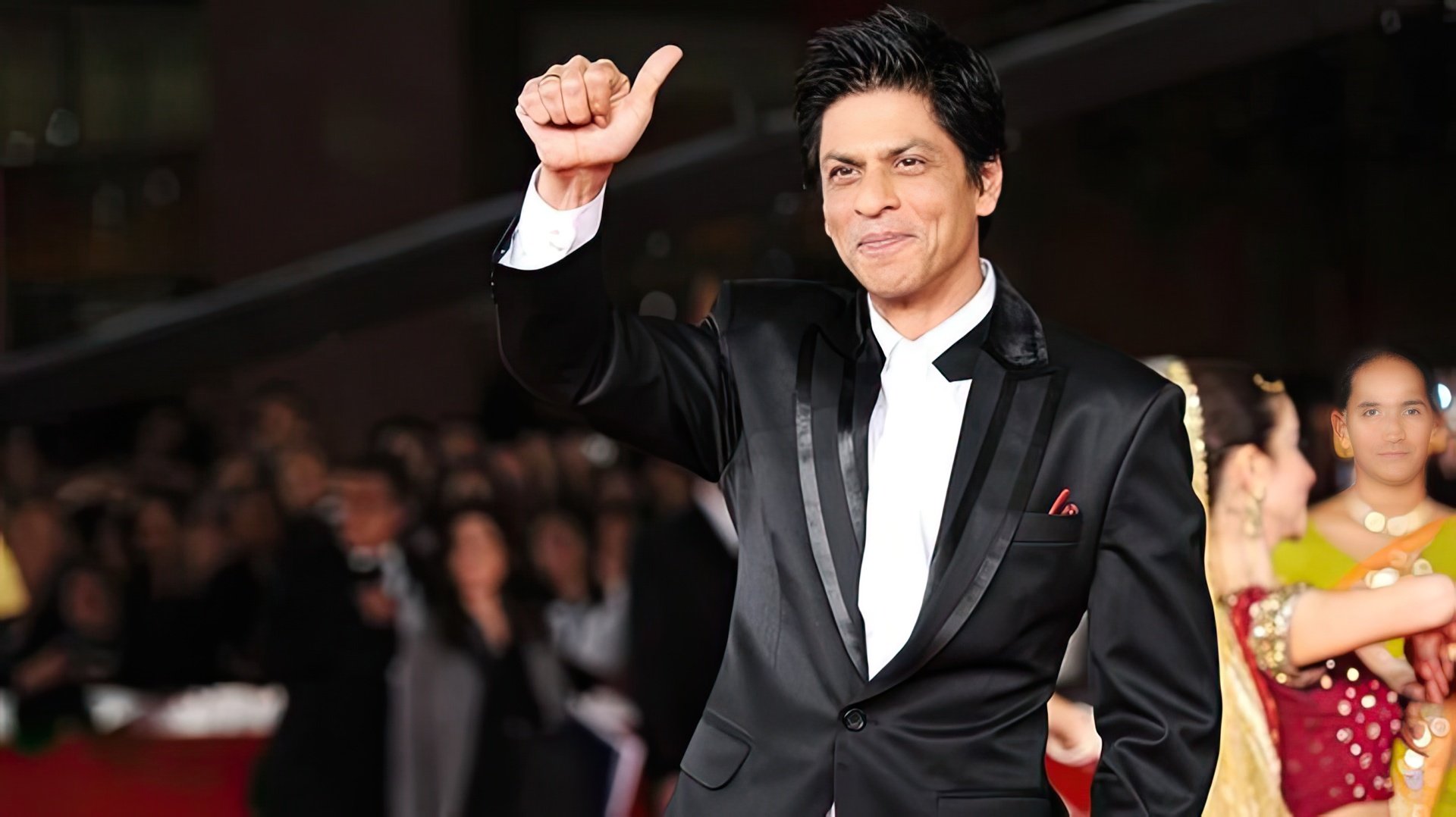 Shah Rukh Khan on the red carpet
