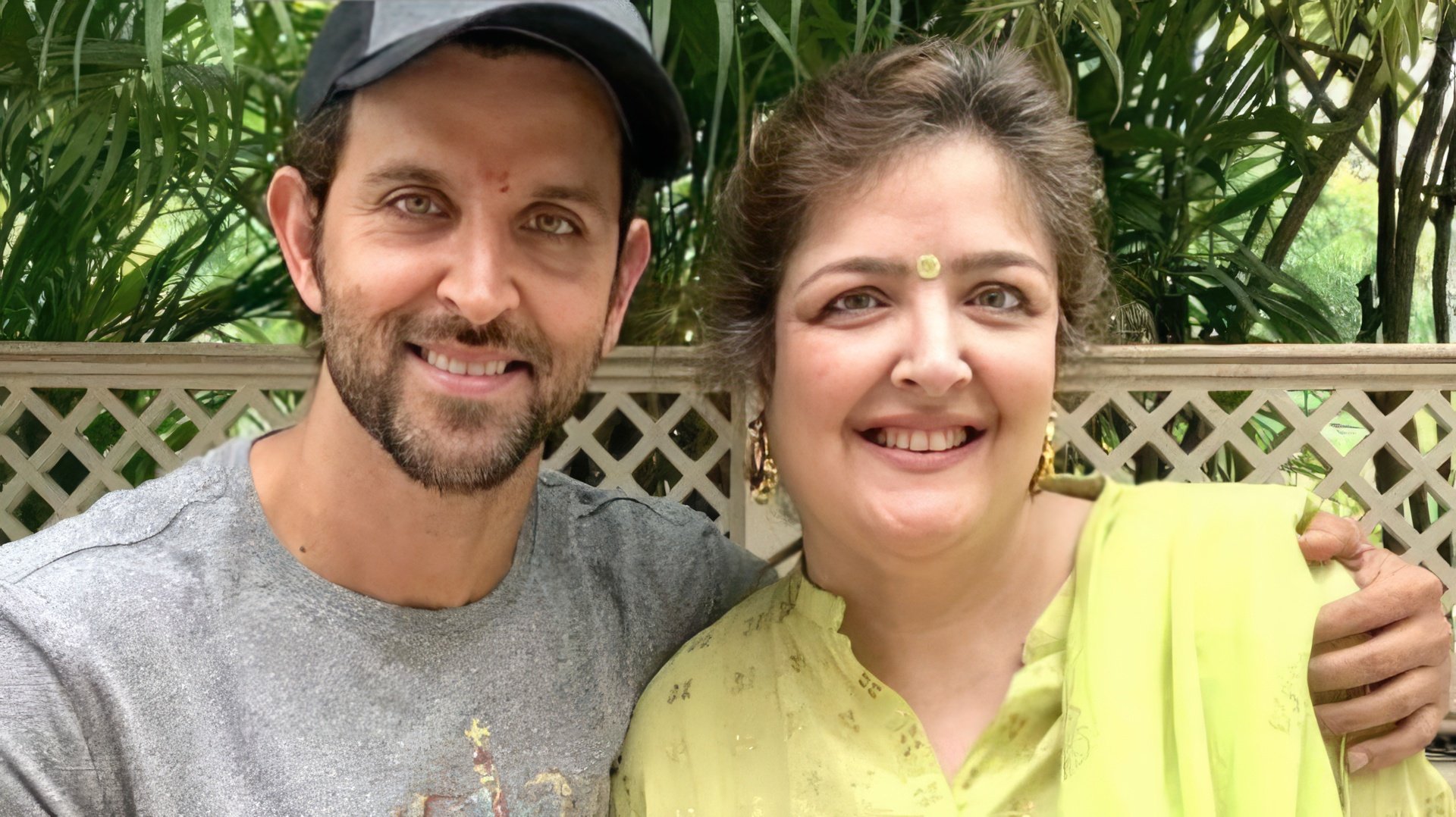 Hrithik Roshan with his Sibling, Sunaina