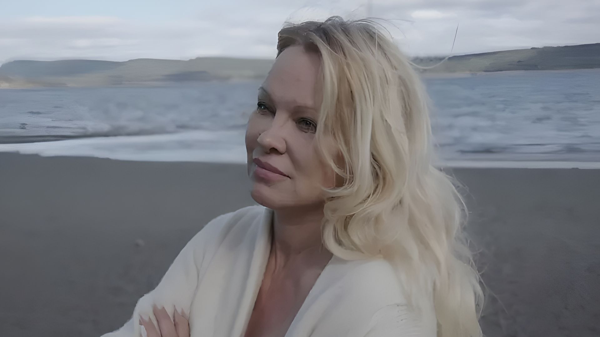 Pamela Anderson gave up makeup