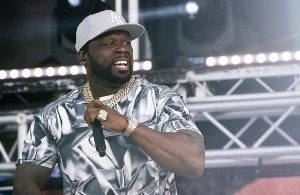Rapper 50 Cent Threw a Microphone at a Fan`s Head