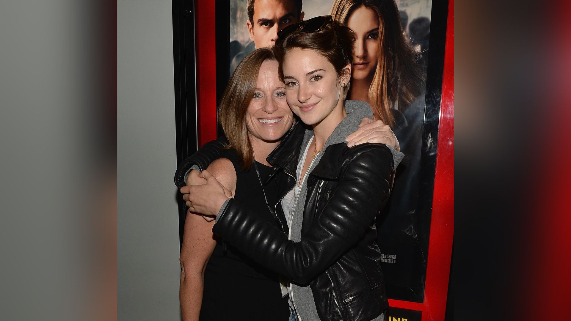 Shailene Woodley with Mom, Lauren Woodley