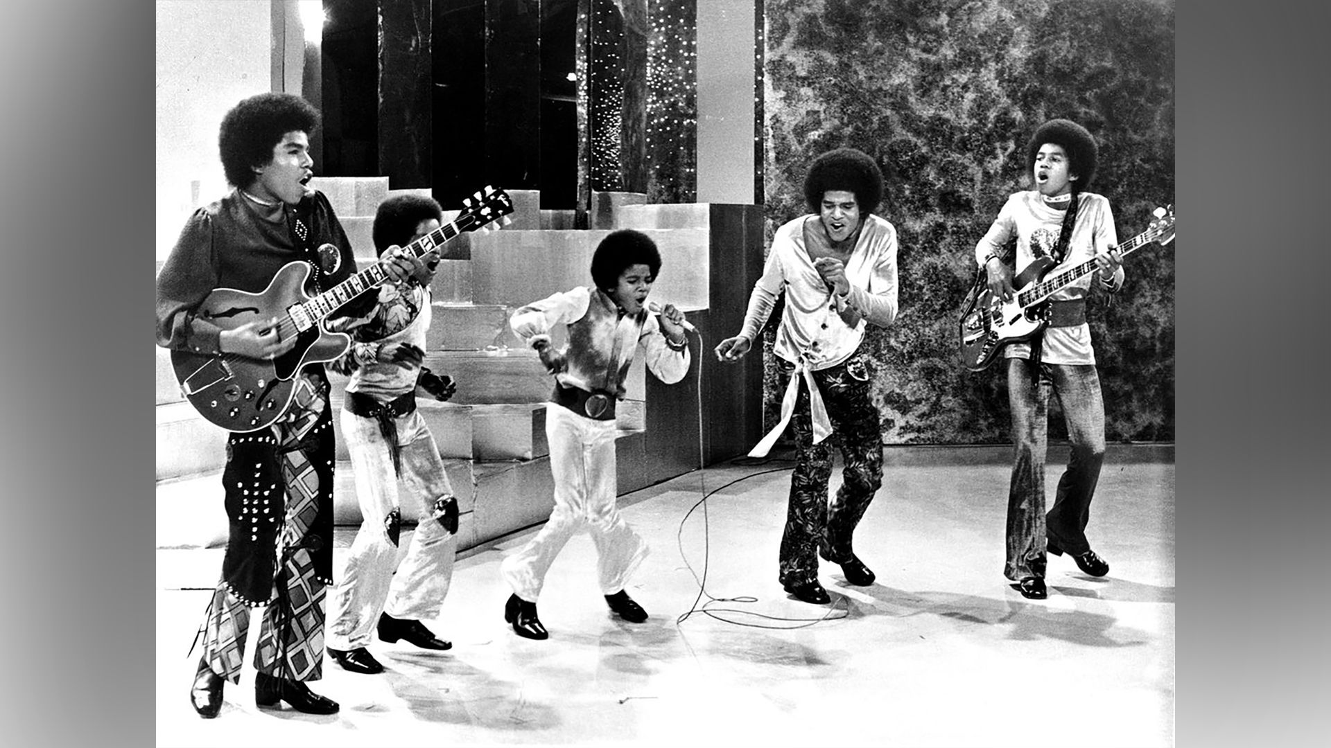 Young Michael Jackson already loved eccentric dances
