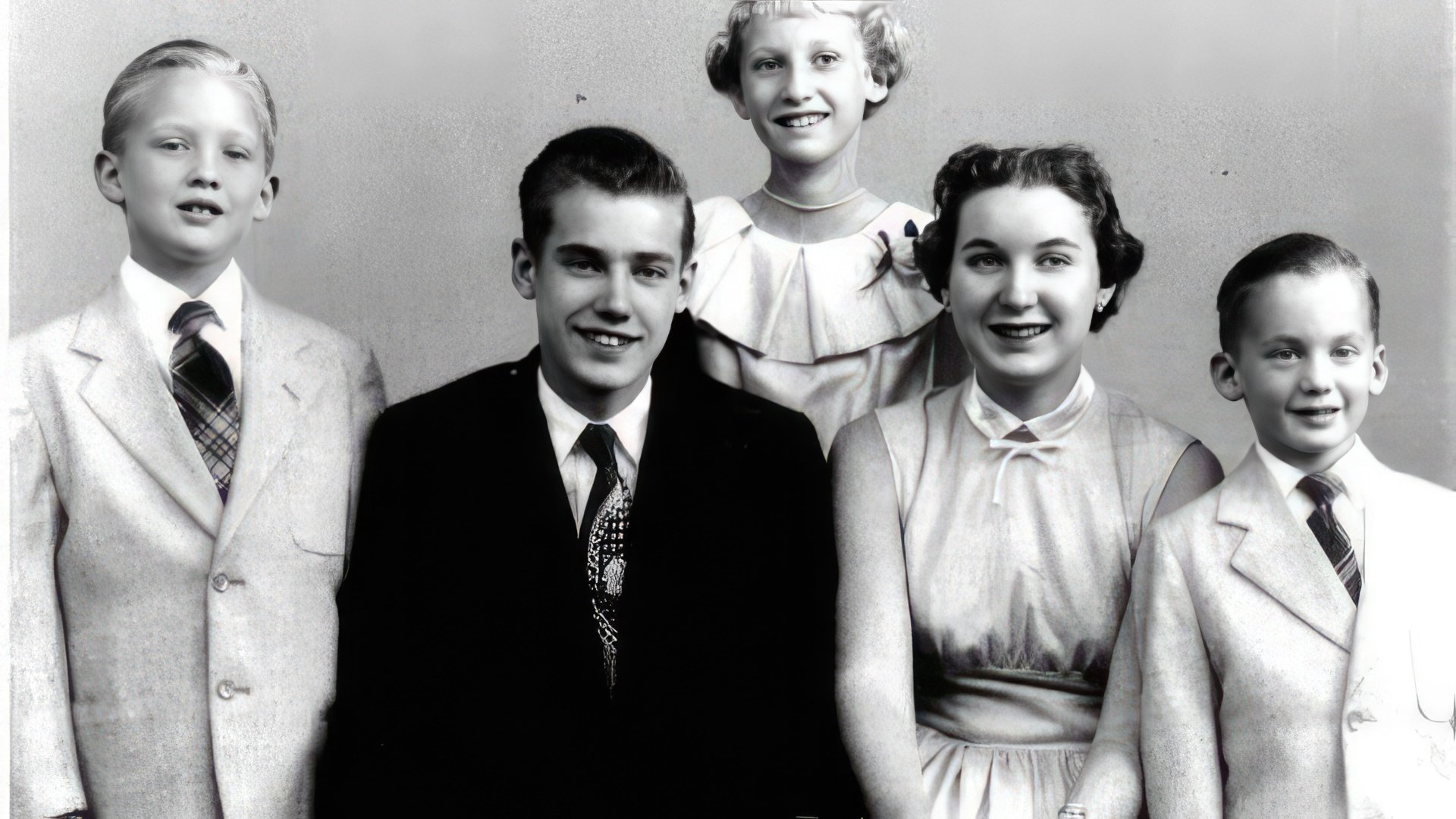 Donald Trump (leftmost) with his siblings