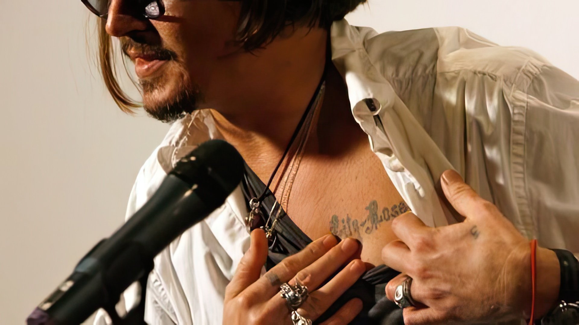 Johnny Depp’s tattoo with his daughter’s name