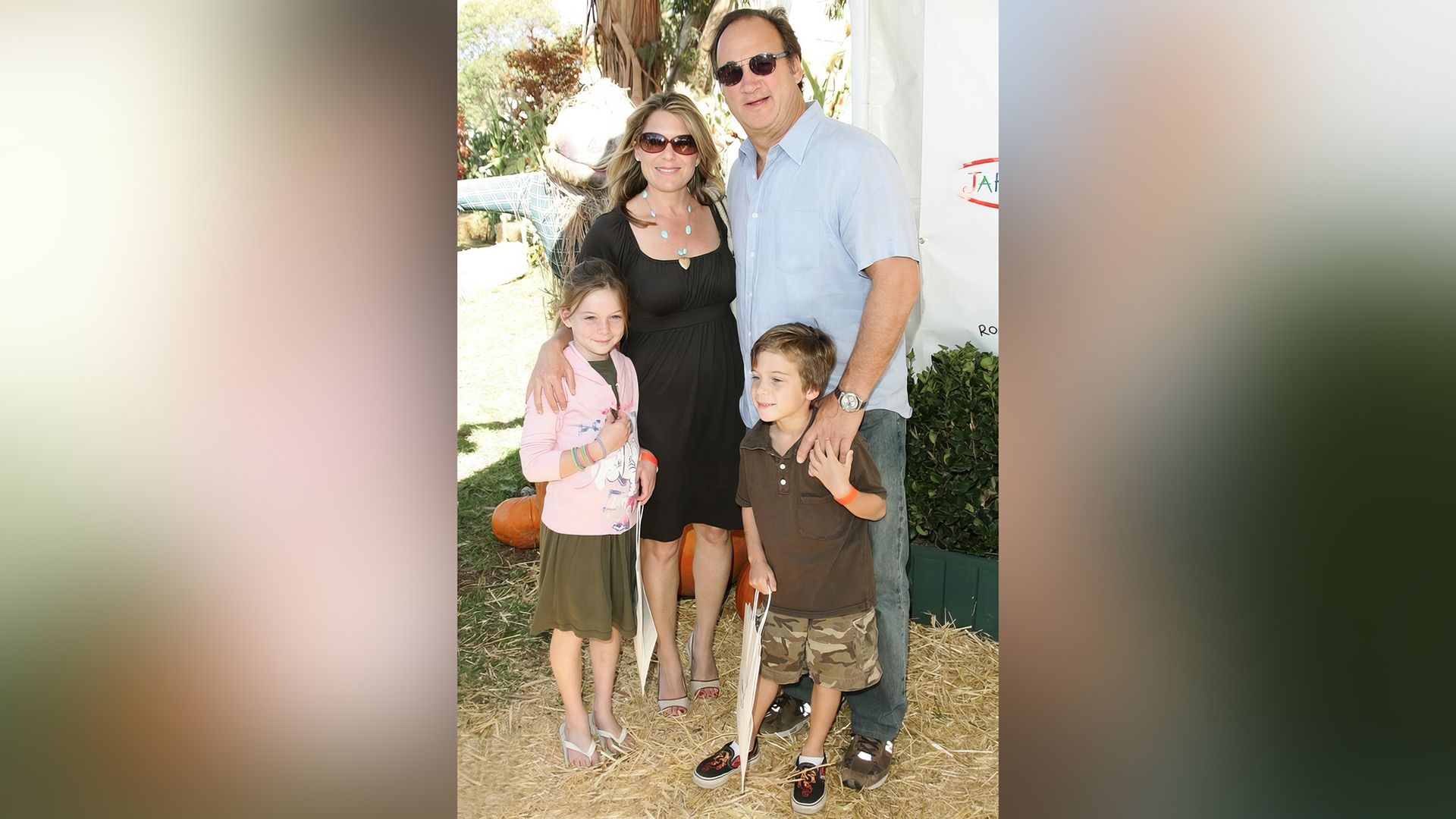 Jim Belushi and Jennifer Sloan with their children