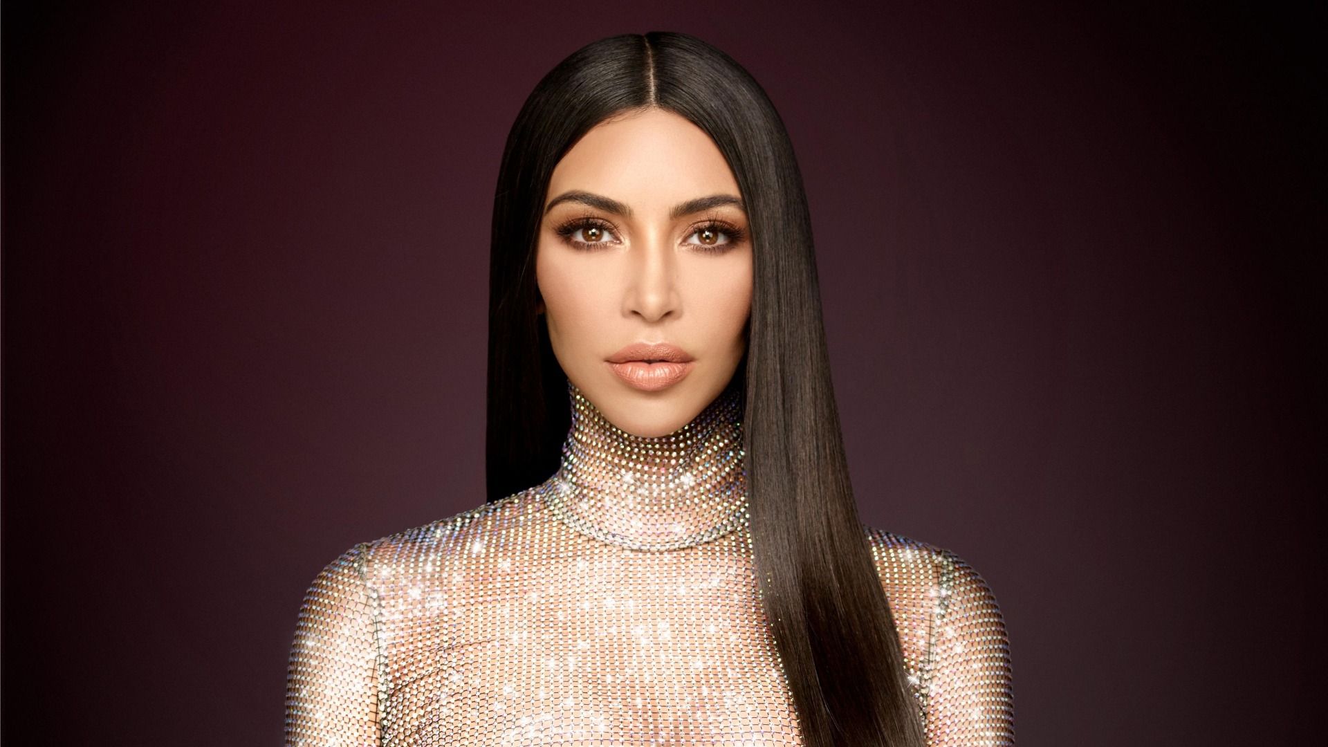 Kim Kardashian published a photoshoot with a humanoid robot and a car of the future