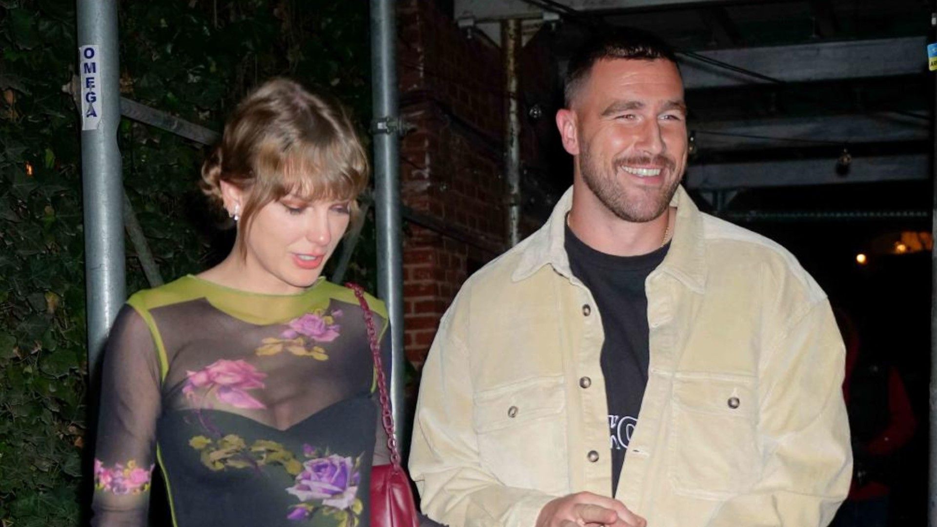 Taylor Swift and her boyfriend