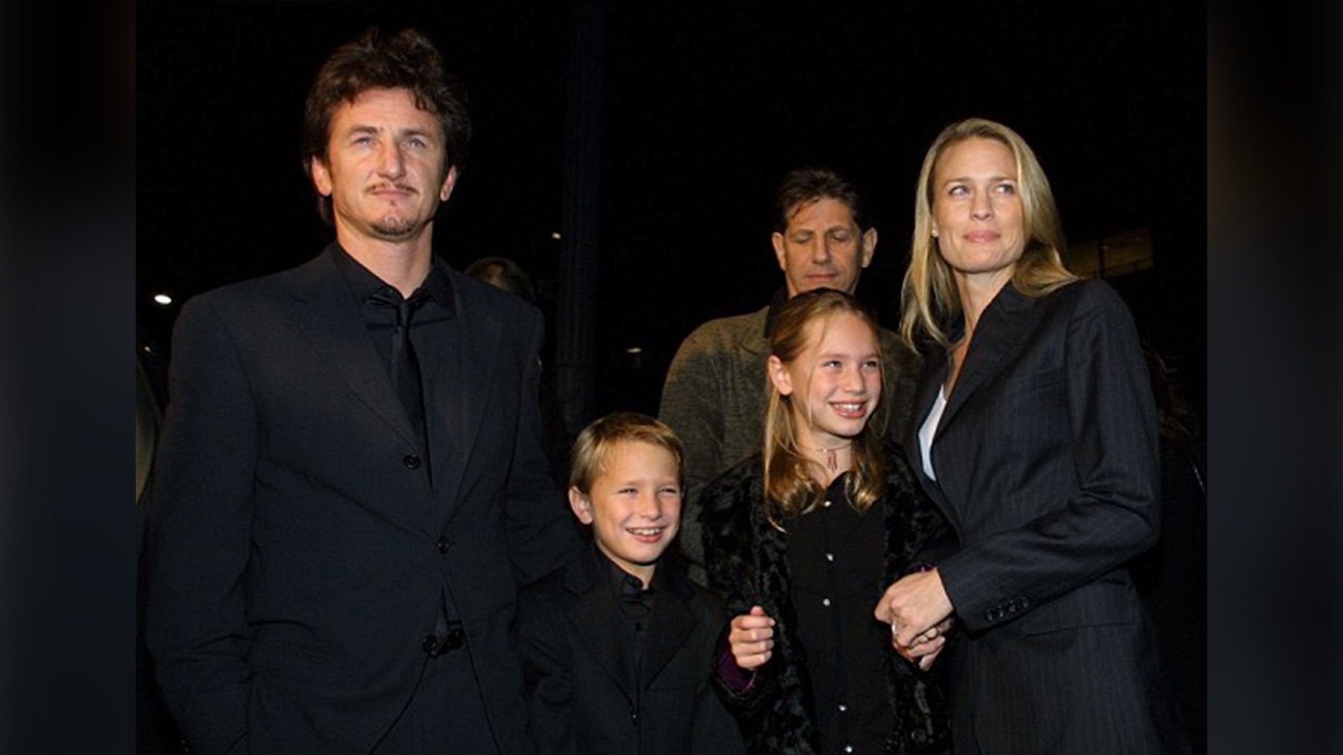 Sean Penn, Robin Wright and their children