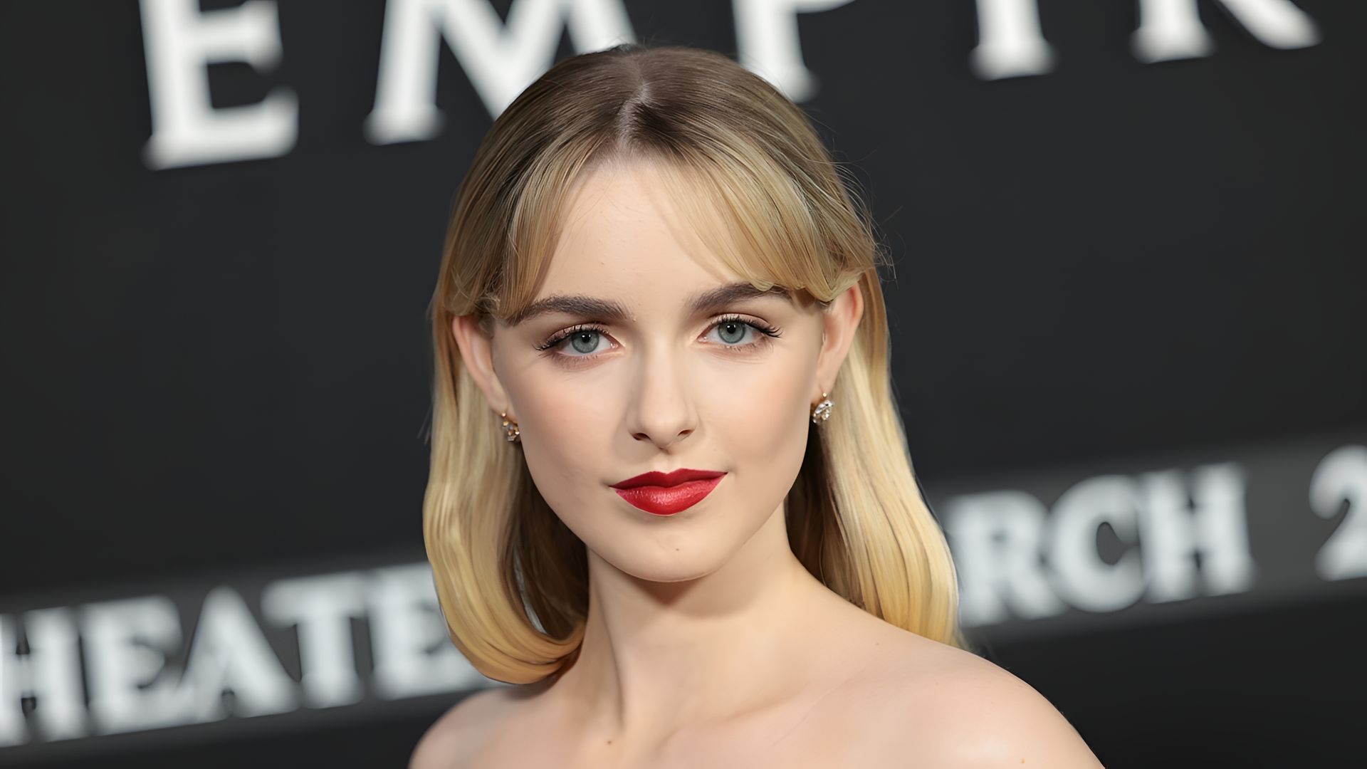 Mckenna Grace photo 1